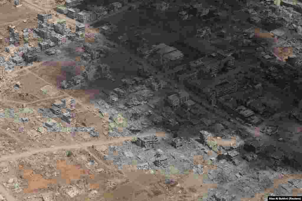 Uništeni dio Gaze, fotografisan prije isporuke pomoći jordanskog vojnog aviona, 17. avgusta.