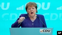 Angela Merkel la o adunare electorală a formațiunii sale de centru-dreapta CDU la Düsseldorf, în ianuarie 2025. 
