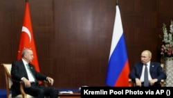 Илустративна фотографија, средба на лидерите на Турција и Русија, Реџеп Таип Ердоган и Владимир Путин