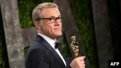 С втората си златна статуетка "Оскар"