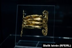 A Magyarországon kiásott kincsek nagy része a Parlament-körüli kávézókban cserél gazdát jó pénzért