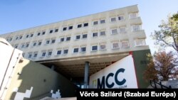 A Mathias Corvinus Collegium budapesti épülete a Somlói úton 2022. október 18-án