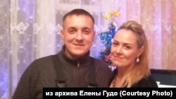 Александр Колтун с мамой Еленой Гудо