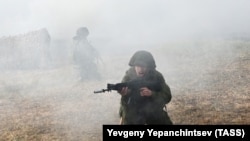 რუსი რეზერვისტები ვარჯიშის დროს. 11 ოქტომბერი