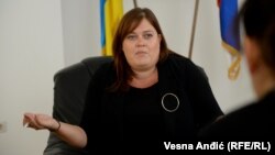 "S obzirom na intenzitet problema koji je nastao (ruskom invazijom) prateća pitanja su se rešavala dosta brzo. Vlada Srbije nam je uvek izlazila u susret", rekla je konzulka Ukrajine Olga Antonova u intervjuu za RSE.