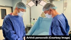 Cristian Berzan la o operație de circumcizie, Spitalul Clinic „Doctor C.I. Parhon” din Iași