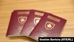 Pasaporta të lëshuara nga Republika e Kosovës. Fotografi ilustruese