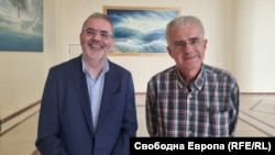 Тодорис Спилиотис и Димитрис Скурогианис, ментори в центъра за иновации Light Hub