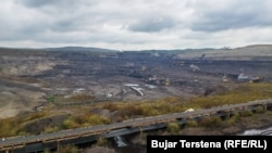 Kosova ka më shumë se 10 miliardë tonelata linjit, që është lloji i thëngjillit, dhe si e tillë është vendi i pestë në botë për nga sasia e këtij resursi.