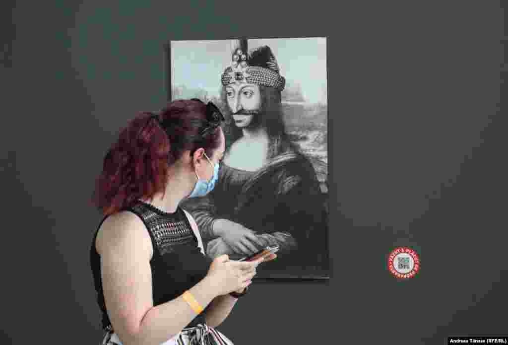 Pavilion Contemporan găzduiește expoziția provocatoare&nbsp;&bdquo;Supereroi/Antieroi&rdquo;, curatoriată de Raluca Ilaria Demetrescu.