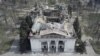 Teatrul dramatic din Mariupol distrus de bombardamentele rusești, aprilie 2022.