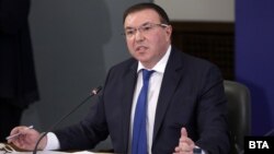 Здравният министър Костадин Ангелов