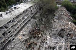 Pasojat e një sulmi raketor të kryer nga Irani në Tel Aviv. 22 qershor 2025.