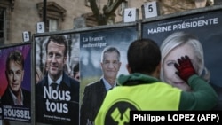 Rivali predsednika Emanuela Makrona koriste kontrovezu oko konsultantske kuće Mekinzi da ga optuže da je deo globalnih elita.