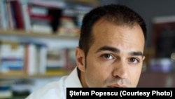 Analistul de politică externă Ștefan Popescu a studiat în capitala Franței. El crede că, în contextul evoluțiilor internaționale, prezența României la Paris era esențială.