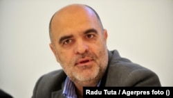 Jurnalistul Ovidiu Nahoi spune că o victorie a lui Marine Le Pen în Franța ar bloca Uniunea Europeană și ar fi un risc pentru zona euro.