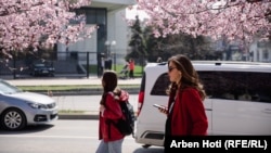 Nga 360 mijë të punësuar në Kosovë, 261 mijë prej tyre janë burra, kurse vetëm 98 mijë gra.