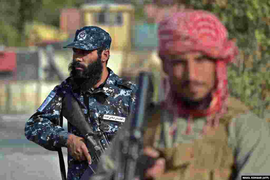 A tálibok szerint Kabul már biztonságosabb, mint volt a hatalomátvétel előtt, köszönhetően a városban szolgálatot teljesítő új rendőrségnek, amelynek négyezer férfi a tagja