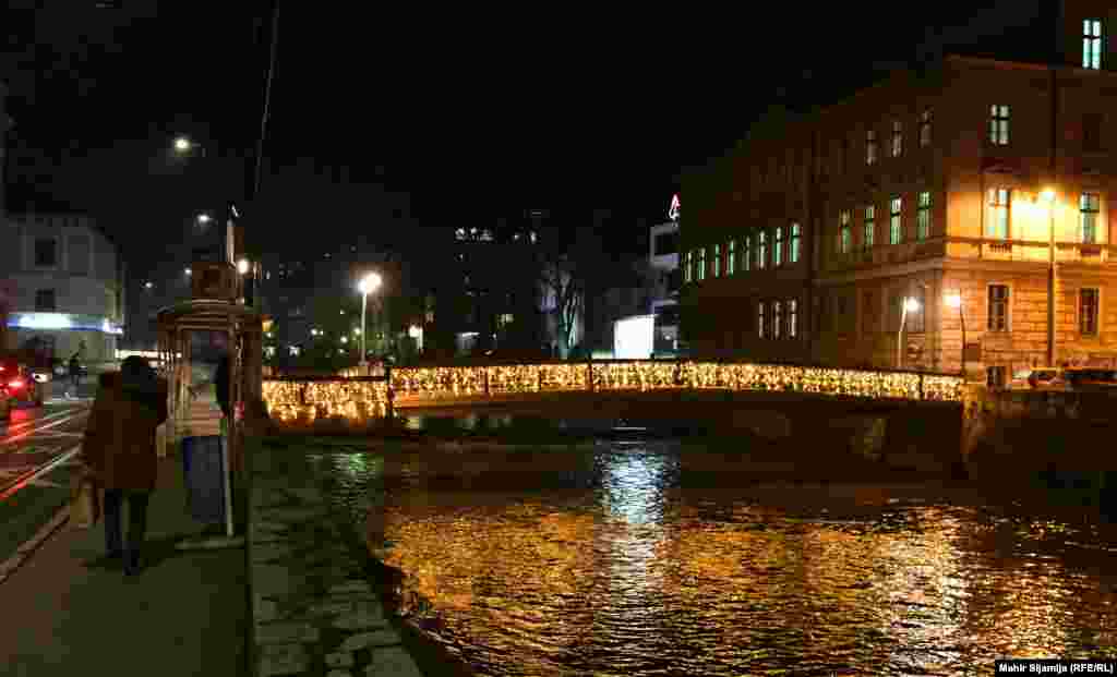 Drvenija most je izgrađen 1898.godine. Sačuvana je samo drvena ograda nakon što je 80-tih godina prošlog vijeka drvena konstrukcija zamijenjena betonskom.