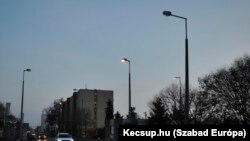 Az MVM december 18-án délután állította helyre a közvilágítást, a cég a baleset előtt, 15-én és 16-án is kapott lakossági bejelentést
