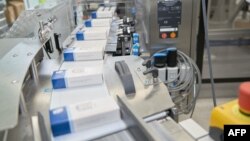 Proizvodna traka u pogonu Pfizera u Njemačkoj