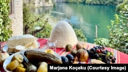 "Gjithçka është bio nga ferma dhe toka jonë”