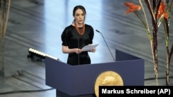 Oleksandra Matvijčuk prilikom ceremonije dodjele Nobelove nagrade u Oslu u decembru 2022.