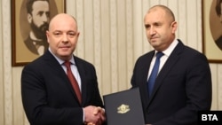 Никола Габровски е кандидатът за премиер на ГЕРБ-СДС. Той получи първия проучвателен мандат от президента Румен Радев