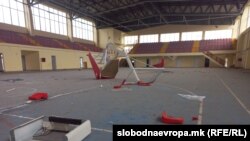 Архивска фотографија, Спортската сала на УКИМ 