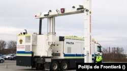 Cargoscan-ul este singurul sistem modern funcțional al statului român care permite scanarea containerelor la intrarea sau ieșirea din România. Acesta e folosit doar în Portul Constanța.