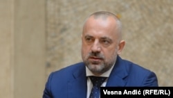 Milan Radoičić dok je bio na funkciji potpredsednika Srpske liste, na jednom od sastanaka sa predsednikom Srbije Aleksandrom Vučićem, oktobar 2022.