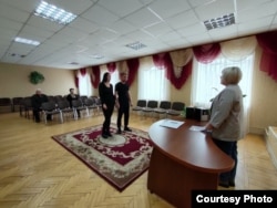 Shtatëdhjetë e pesë rajonet që i raportuan të dhënat e martesave në Mediazona, bënë në total 31.000 martesa të ushtarëve të mobilizuar, në katër javët e para pas njoftimit të Putinit, më 21 shtator.