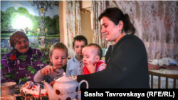 Семья Ивана Яцкина в Крыму, архивное фото