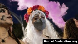 A nők elleni erőszak áldozataira emlékeztek halottak napján Mexikóban