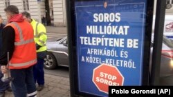 A magyar kormány plakátja Budapesten 2018. február 13-án