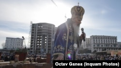 Arhiepiscopiei Tomisului Teodosie este unul dintre cei mai controversați prelați ai Bisericii Ortodoxe Române.