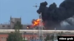 Captură video: o dronă ucraineană atacând fabrica VNIIR-PROGRESS din Ceboksarî.