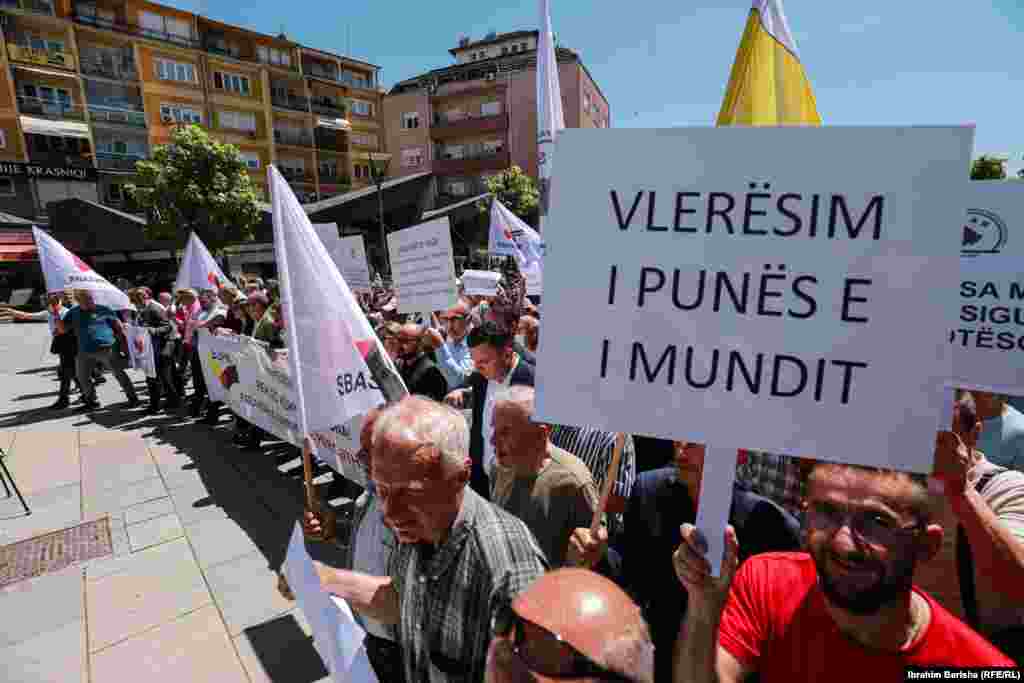 Demonstranati su na protestu istakli da traže adekvatno vrednovanje njihovog rada.