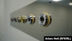 Sistem snabdjevanja medicinskog gasa u odgovarajućim prostorijama u odjeljenju za vantjelesnu oplodnju.