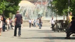 Нови генерации vs стари стереотипи: „И жени менуваат гуми и мажи виткаат сарми“
