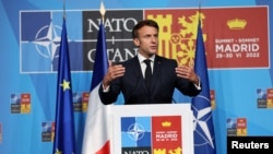 Macron na konferenciji za novinare na samitu NATO-a u Španiji, juni 2022.
