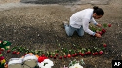 Gyászoló családok az amerikai–mexikói határon történt tragédia után