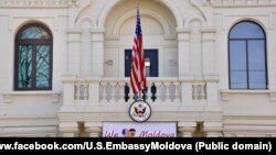 Ambasada SUA din R. Moldova, într-o imagine din vara anului 2022. 