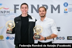 David Popovici și Robert Glință, sportivii anului în înotul românesc, în 2021.
