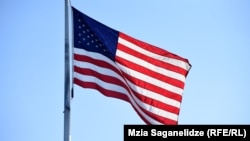 "Ukrajina brani njen suverenitet, nezavisnost i teritorijalni integritet", stoji u odgovoru Stejt Dipartmenta. (Foto: Zastava SAD-a, foto ilustracija)