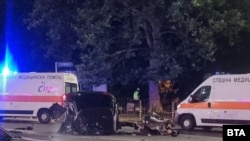 На 5 юли около 23:10 ч. автомобил „Ауди Q7” минава на червено на кръстовището на "Хемус" в София с 200 км. в час. Той се удря в таксиметрова кола и се блъска в асансьора на метростанцията. Колата се разцепва на две. Едната й половина удря смъртоносно две млади жени.