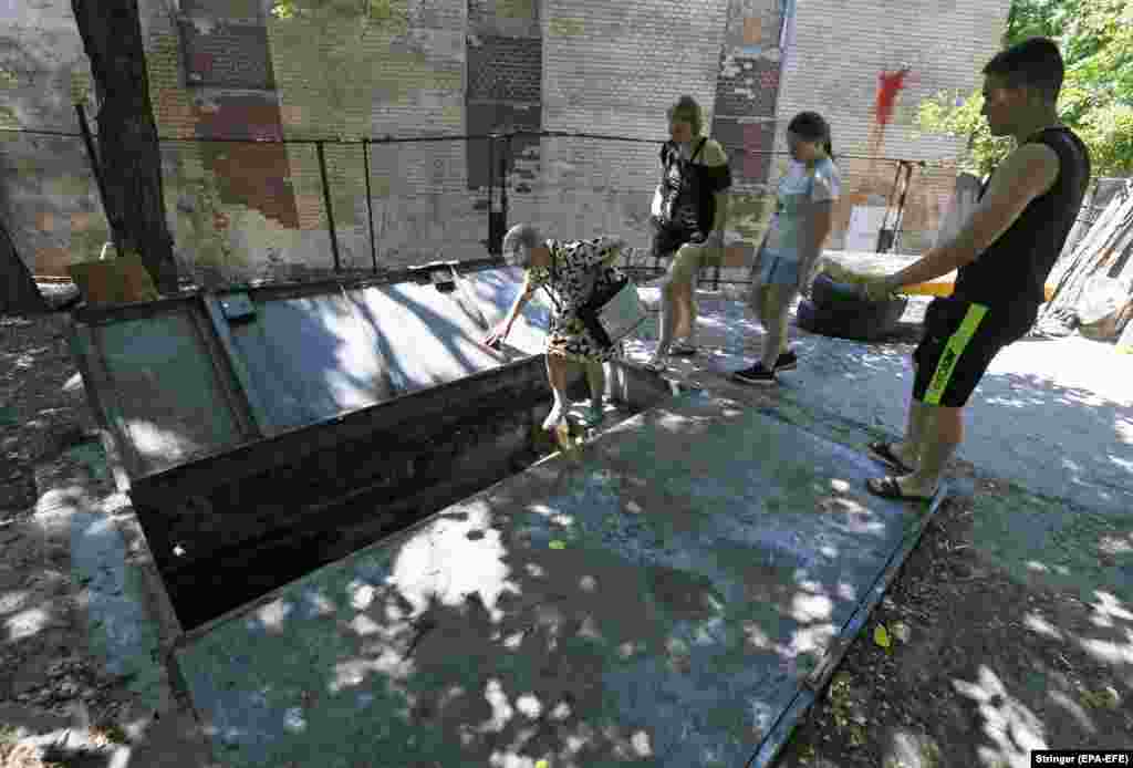 Catacombele din Odesa au peste 1000 de intrări. Tunelurile pot servi drept adăpost pentru locuitori, dar și pentru apărătorii ucraineni, îngreunând ocuparea orașului de către forțele armate ruse.