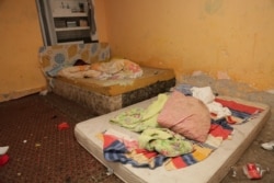 Spavaća soba za jedanaestoro dece i roditelje