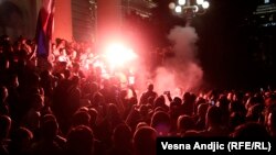 Demonstracije u Beogradu zbog uvođenja policijskog časa