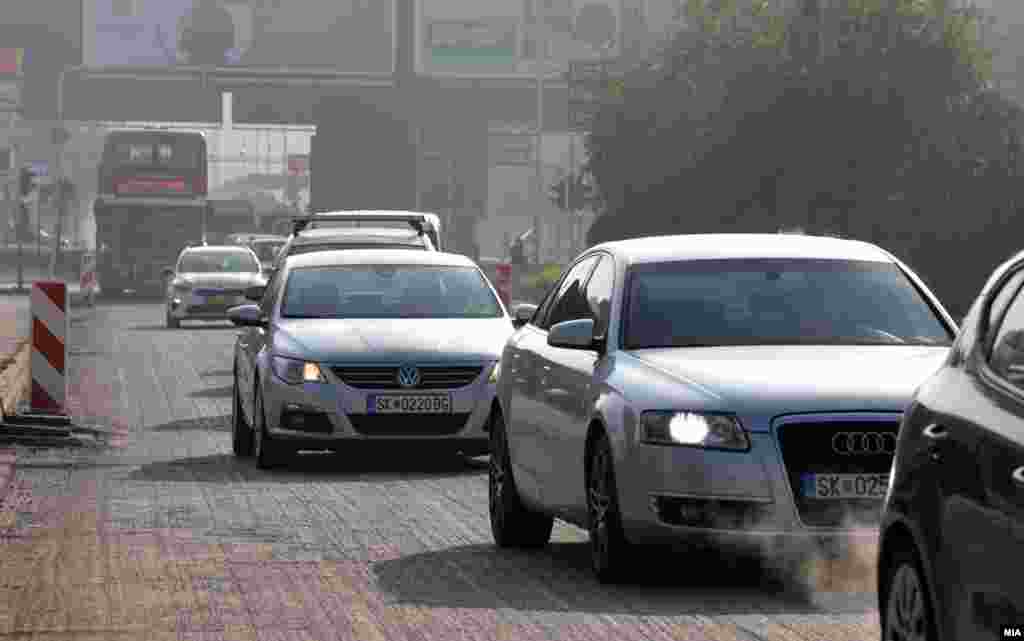 Булеварот Кузман Jосифовски без асфалт